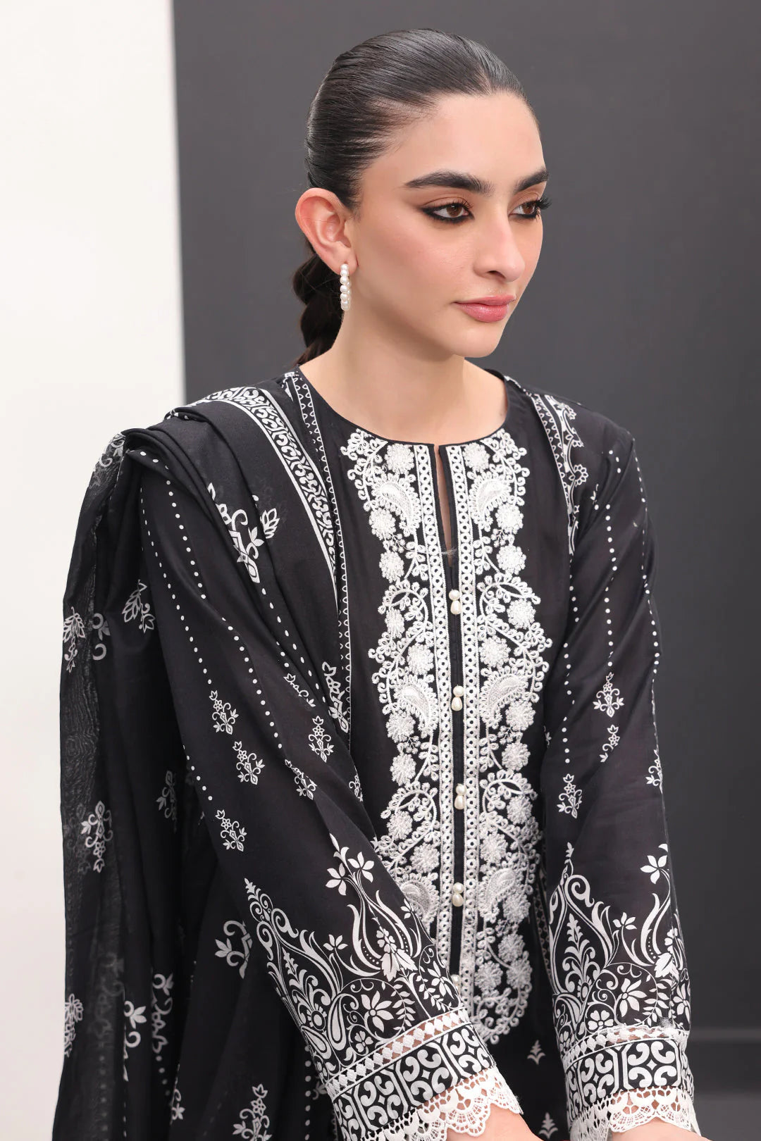 Zellbury Monochrome Embroidered Lawn Unstitched 2Pc Suit WUS24E21496