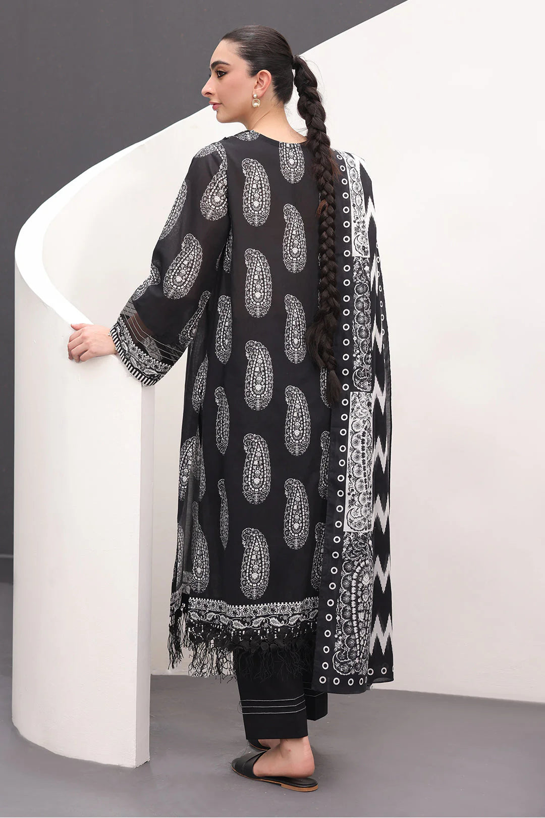 Zellbury Monochrome Printed Lawn Unstitched 3Pc Suit WUS24X31525