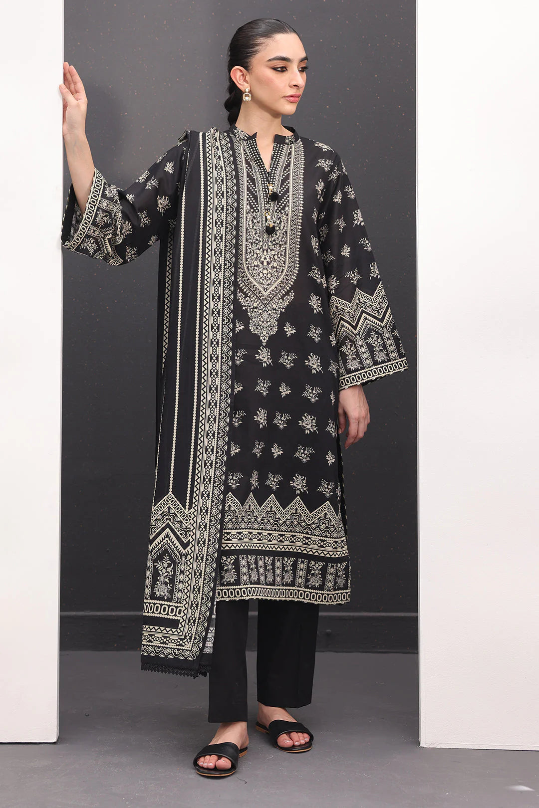 Zellbury Monochrome Printed Lawn Unstitched 3Pc Suit WUS24X31529